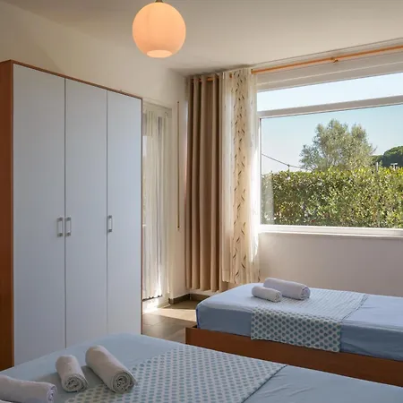 Gjiri I Lalzit - Savita - Kompleksi Turistik Lura 2 Apartamento Plazhi San Pietro