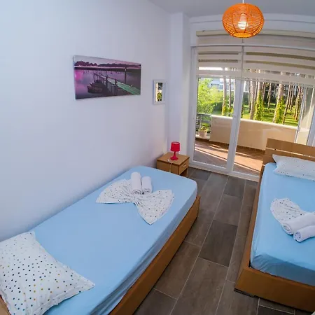 Gjiri I Lalzit - Savita - Kompleksi Turistik Lura 2 * Plazhi San Pietro