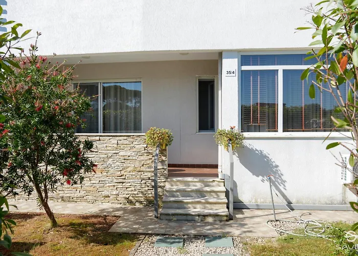 Gjiri I Lalzit - Savita - Kompleksi Turistik Lura 2 Appartement *