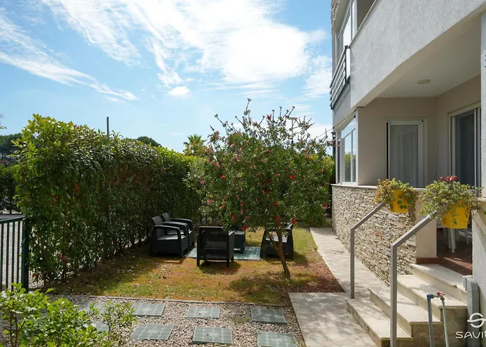 Appartement Gjiri I Lalzit - Savita - Kompleksi Turistik Lura 2 *