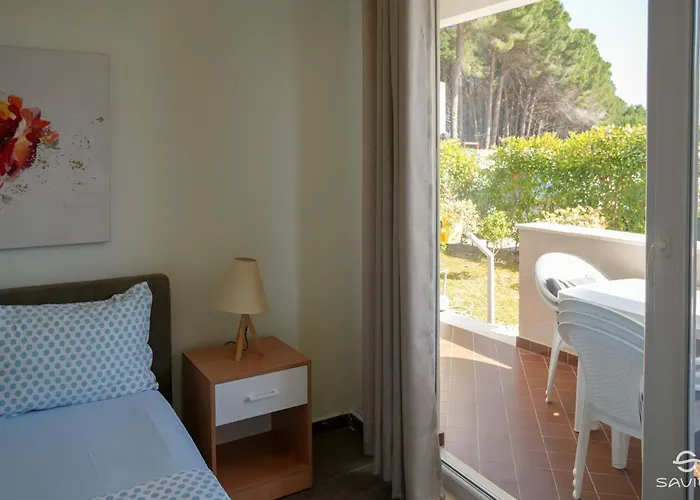 Appartement Gjiri I Lalzit - Savita - Kompleksi Turistik Lura 2 *